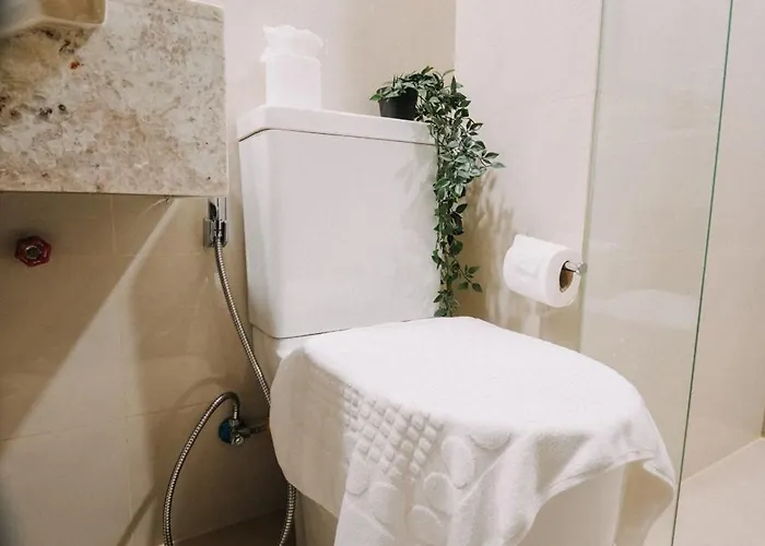 Aparthotel Elite In Bgc Mckinley Manila