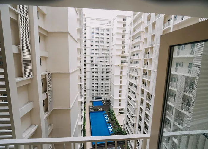 Elite In Bgc Mckinley 3*