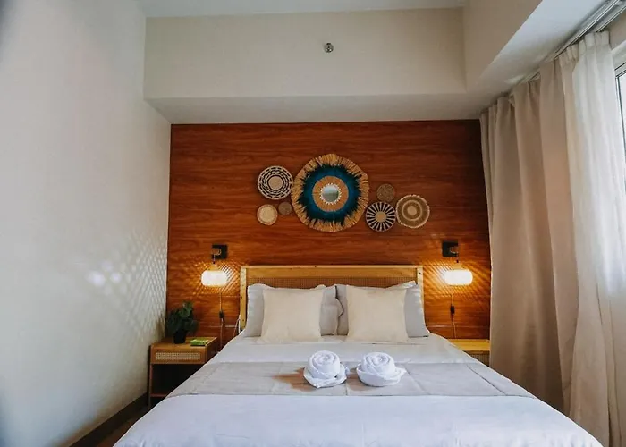 Elite In Bgc Mckinley 3*